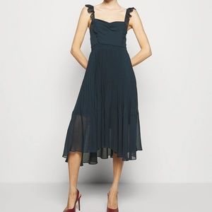 Club Monaco ✨ Pleated Flounce Dress